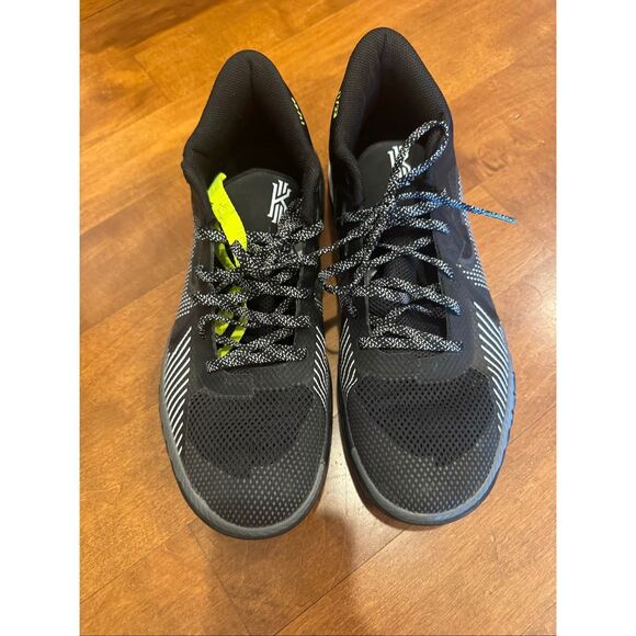 Nike Kyrie Flytrap Basketball Shoes Men’s 10.5 Black Neon Green Athletic Sneaker - Picture 2 of 6